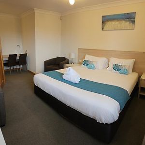 Deluxe One-Bedroom Townhouse